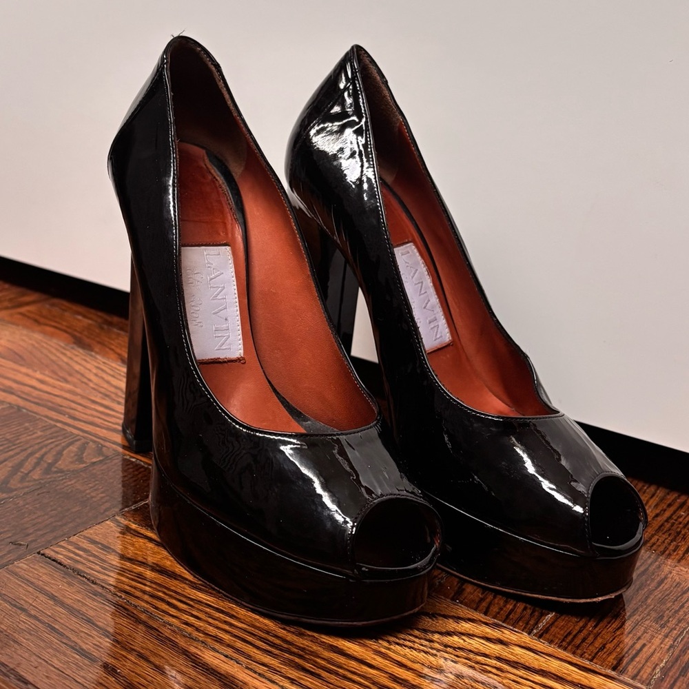 Lanvin Y2K Patent Leather
Heels 5 Inch - Black - 37